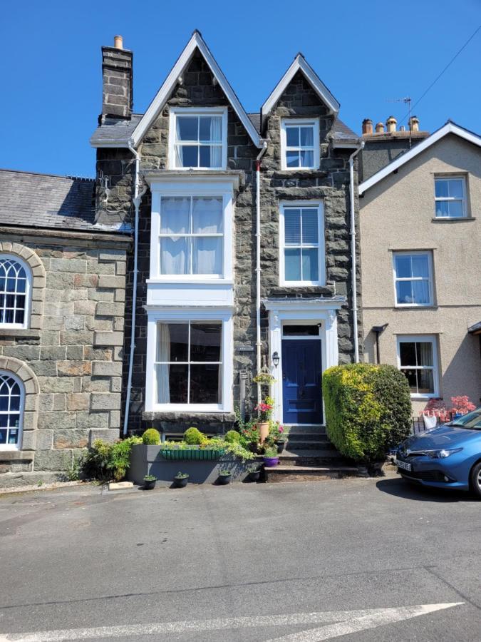Afallon Townhouse Dolgellau Exterior photo